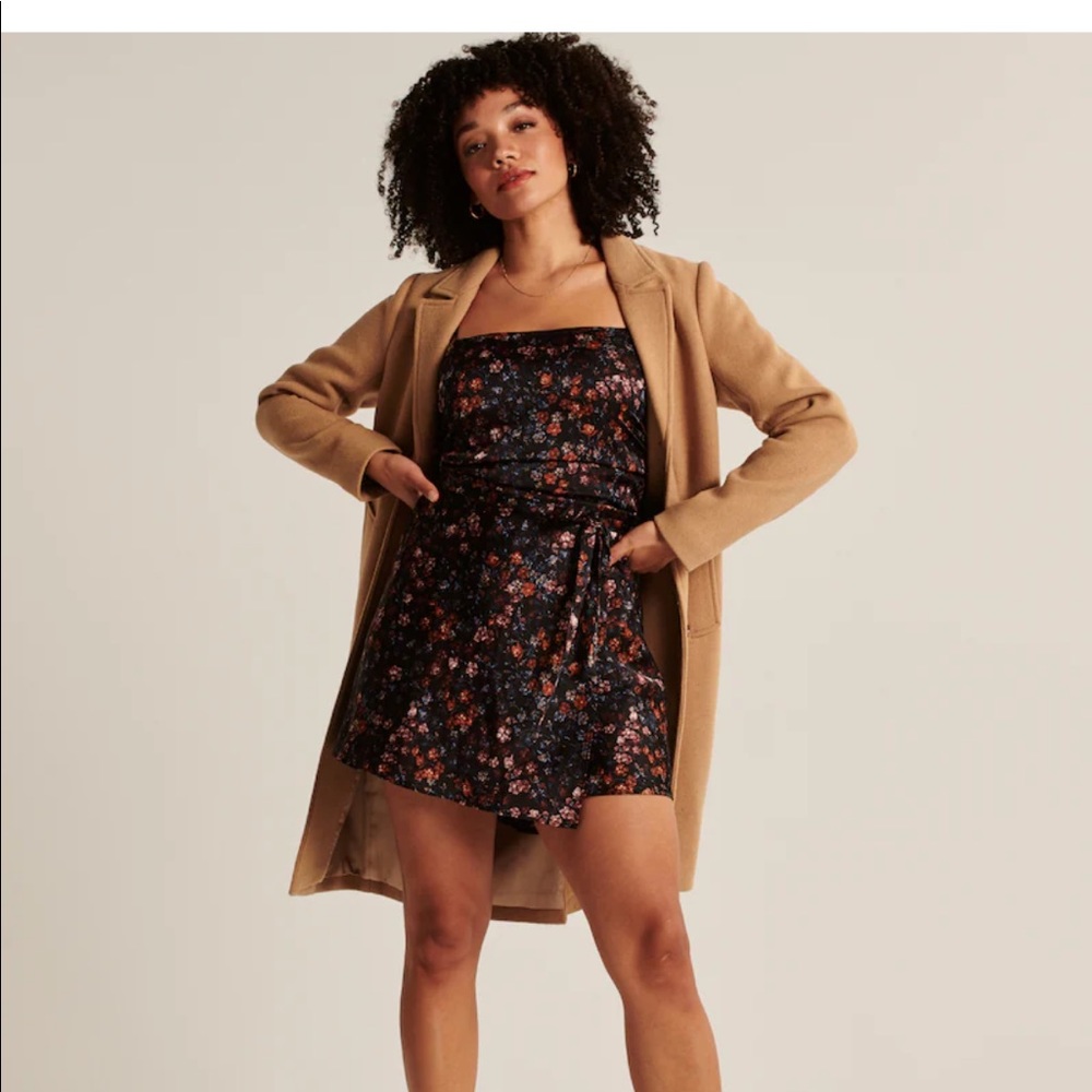 NWT! Abercrombie & Fitch Floral silk skirt
